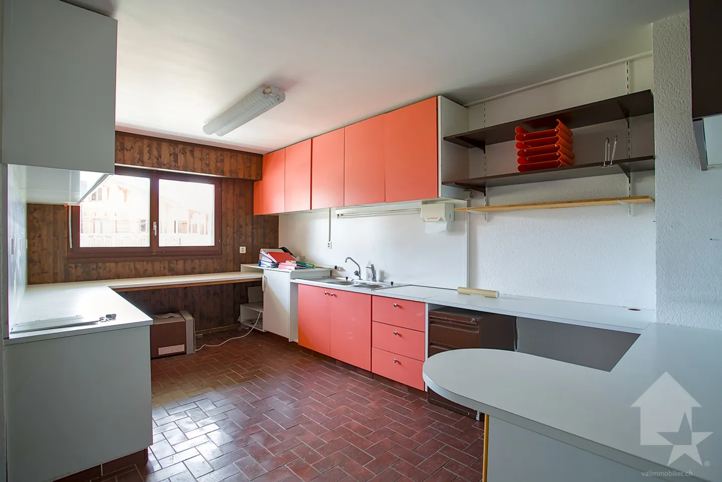 Large 5.5-room apartment to renovate, 140 m2, terrace - Photo 2 of 13