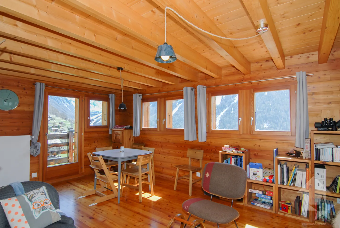 Magnifique chalet à La Forclaz - Photo 3 sur 13