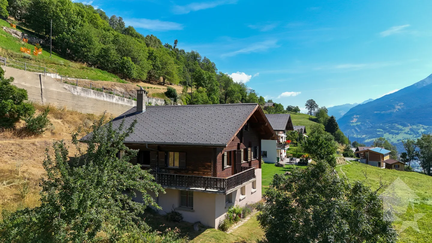 Casa da ristrutturare in ottima posizione - Foto 4 di 10