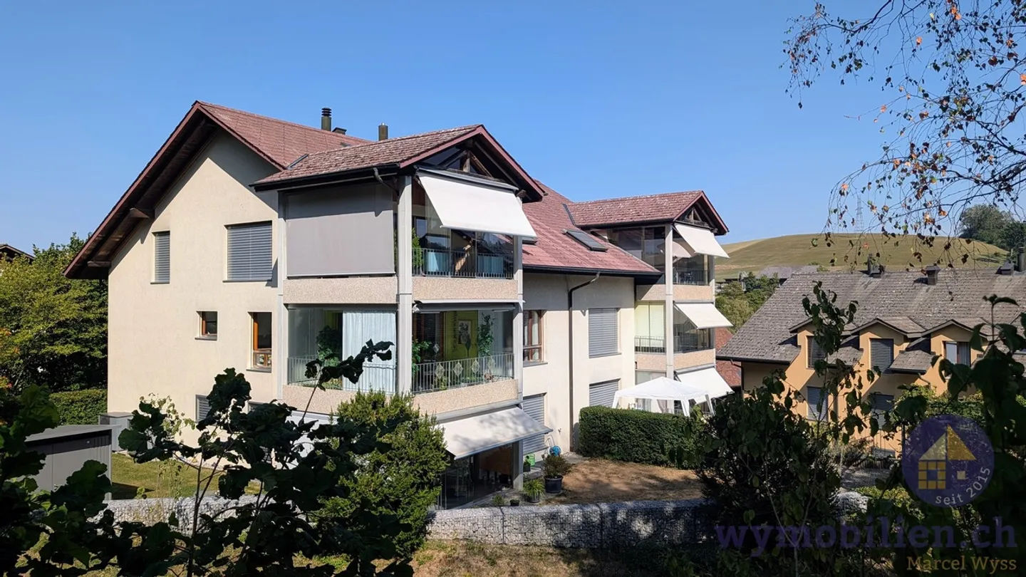 Vivre avec un sentiment de vacances - Appartement de 3.5 pièces avec balcon vitré - Photo 12 sur 12