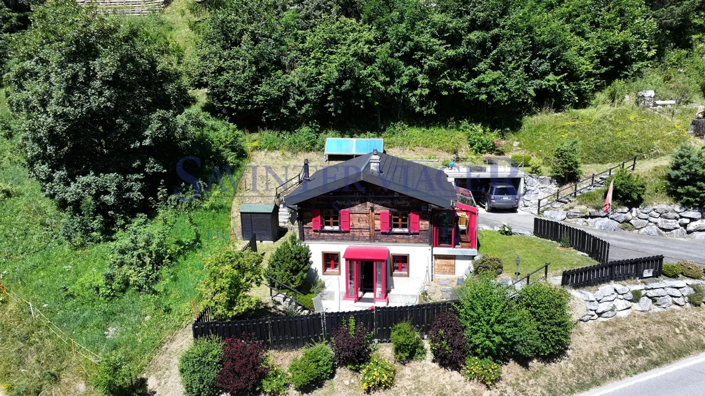 Mayens-de-Chamoson, Authentic Chalet - Occupied Life Annuity - Photo 1 of 13