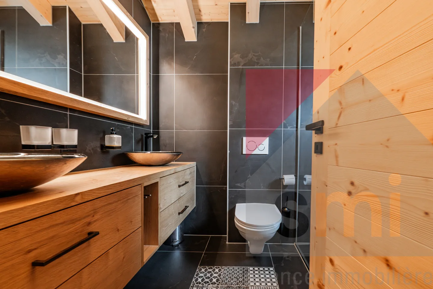 The charm of wood, the demands of contemporary living in Châtel-sur-Montsalvens - Photo 11 of 13