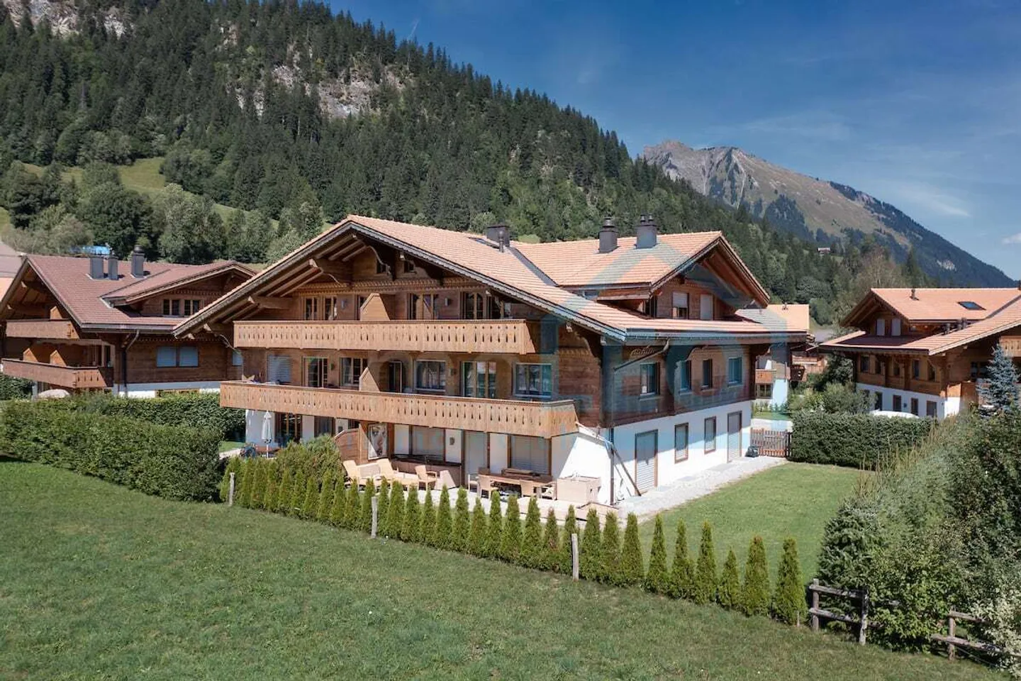 Seasonal Rental, 4½ Room Holiday Apartment with Alpine Panorama - Photo 13 of 13