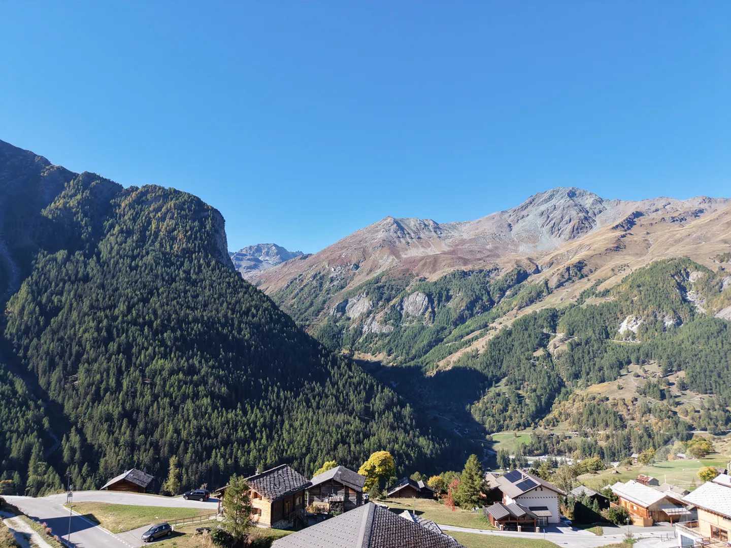 Raccard to renovate in the hamlet of La Forclaz - Photo 5 of 8