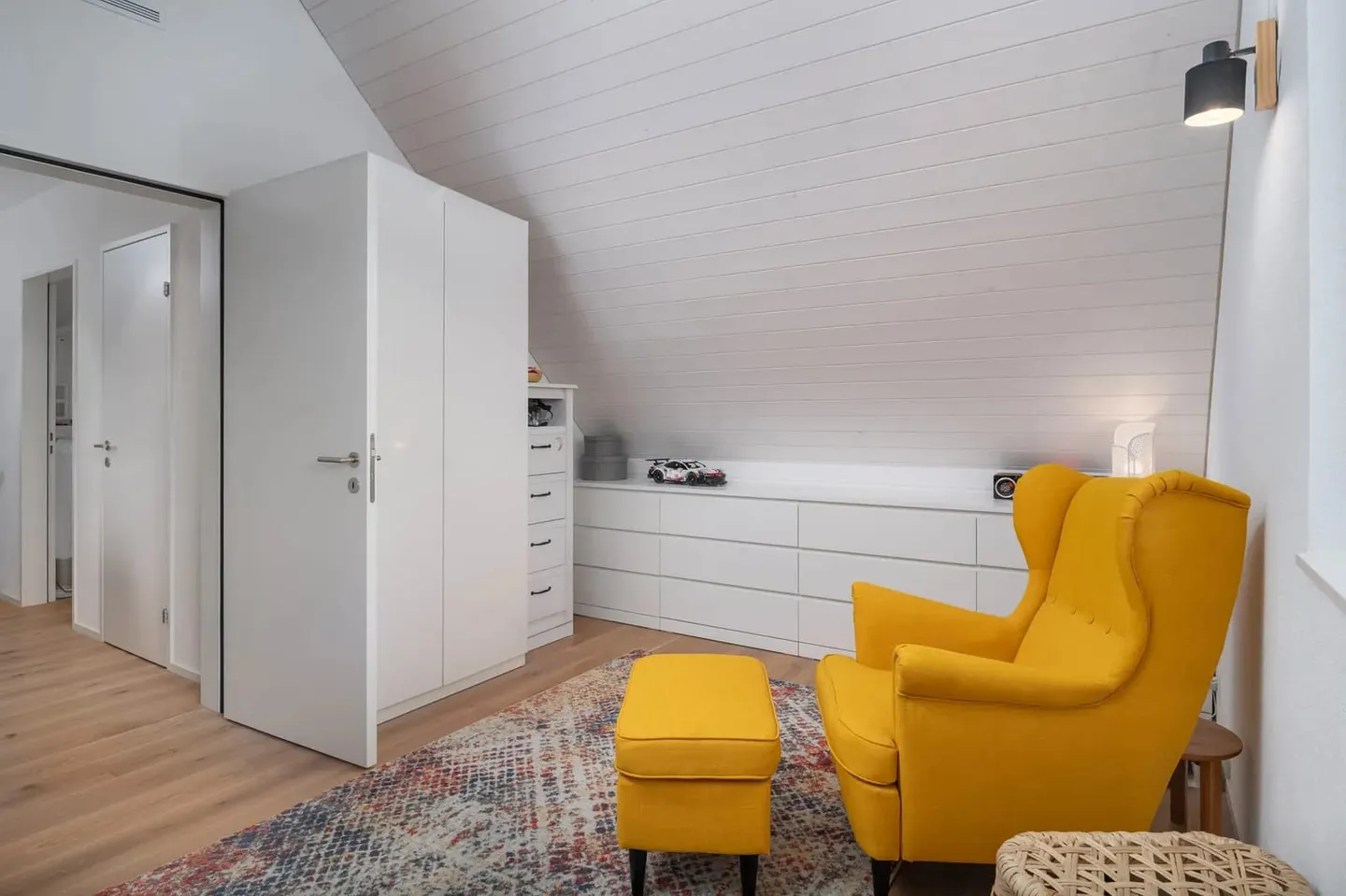 Maisonette moderna di 5,5 stanze con balcone a Bäretswil in vendita - Foto 10 di 13