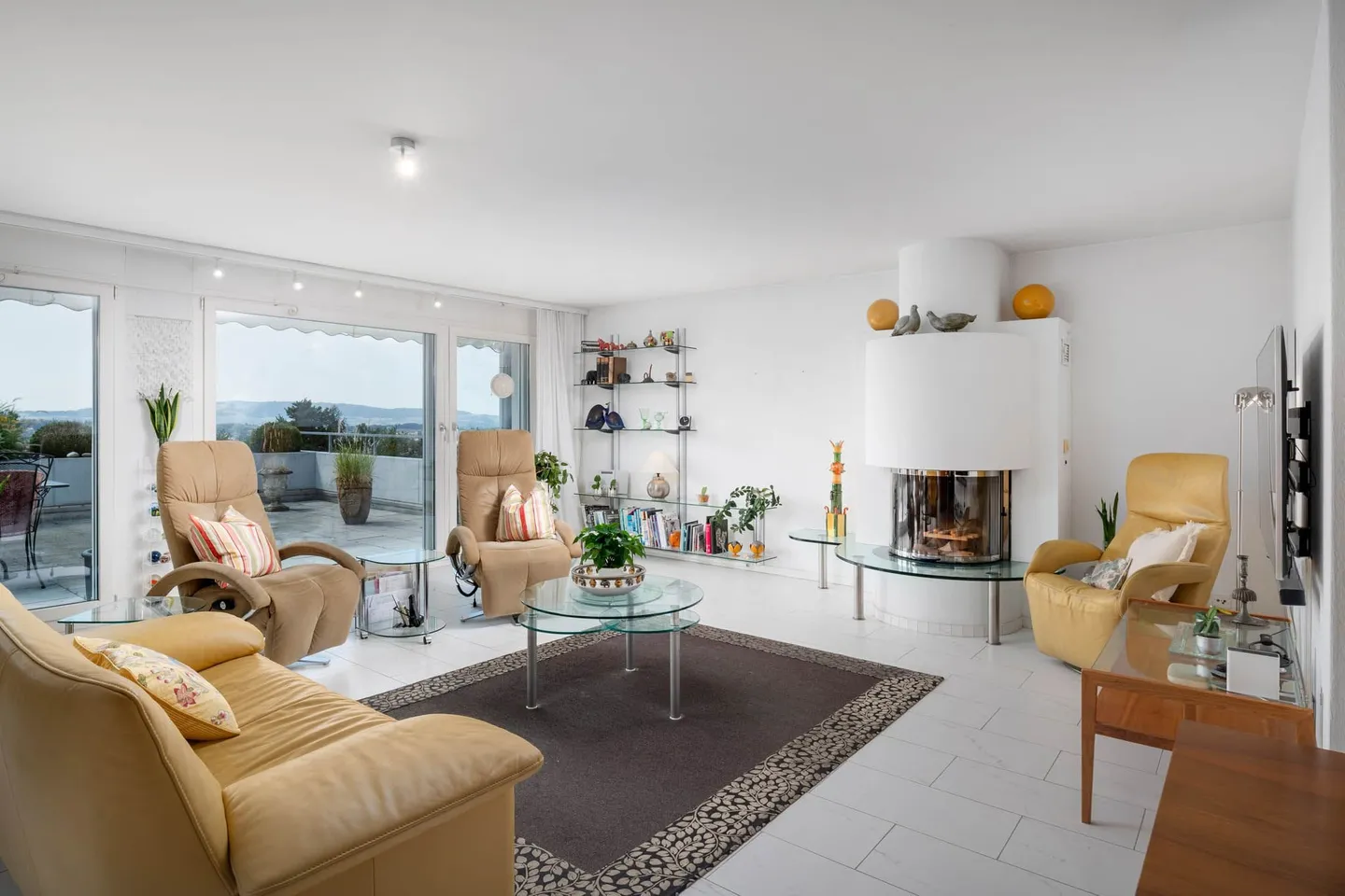 Vivere esclusivamente con vista sul lago e sulla montagna - Foto 11 di 13