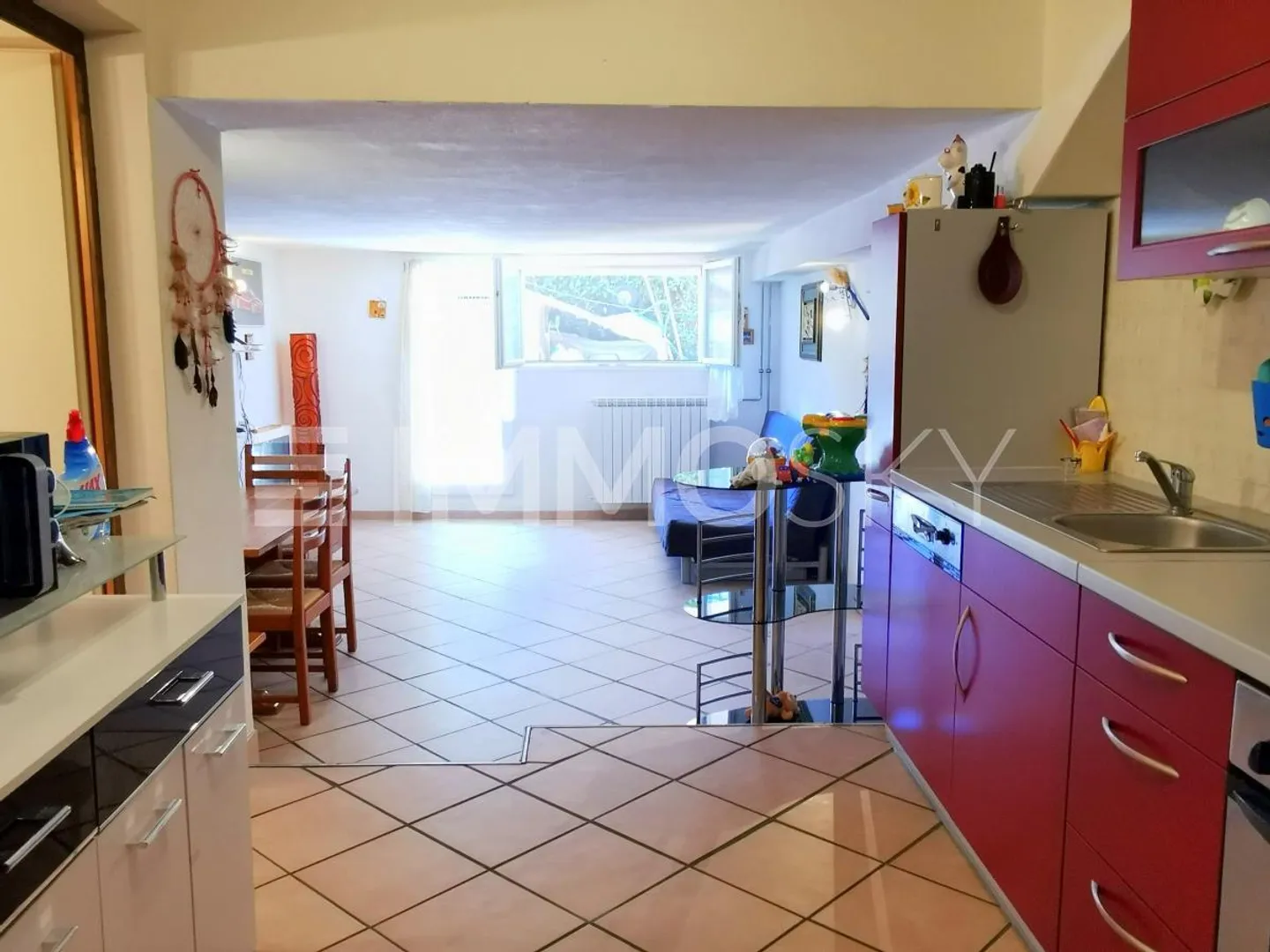 Villa ensoleillée près des écoles avec grand jardin constructible - Photo 4 sur 5
