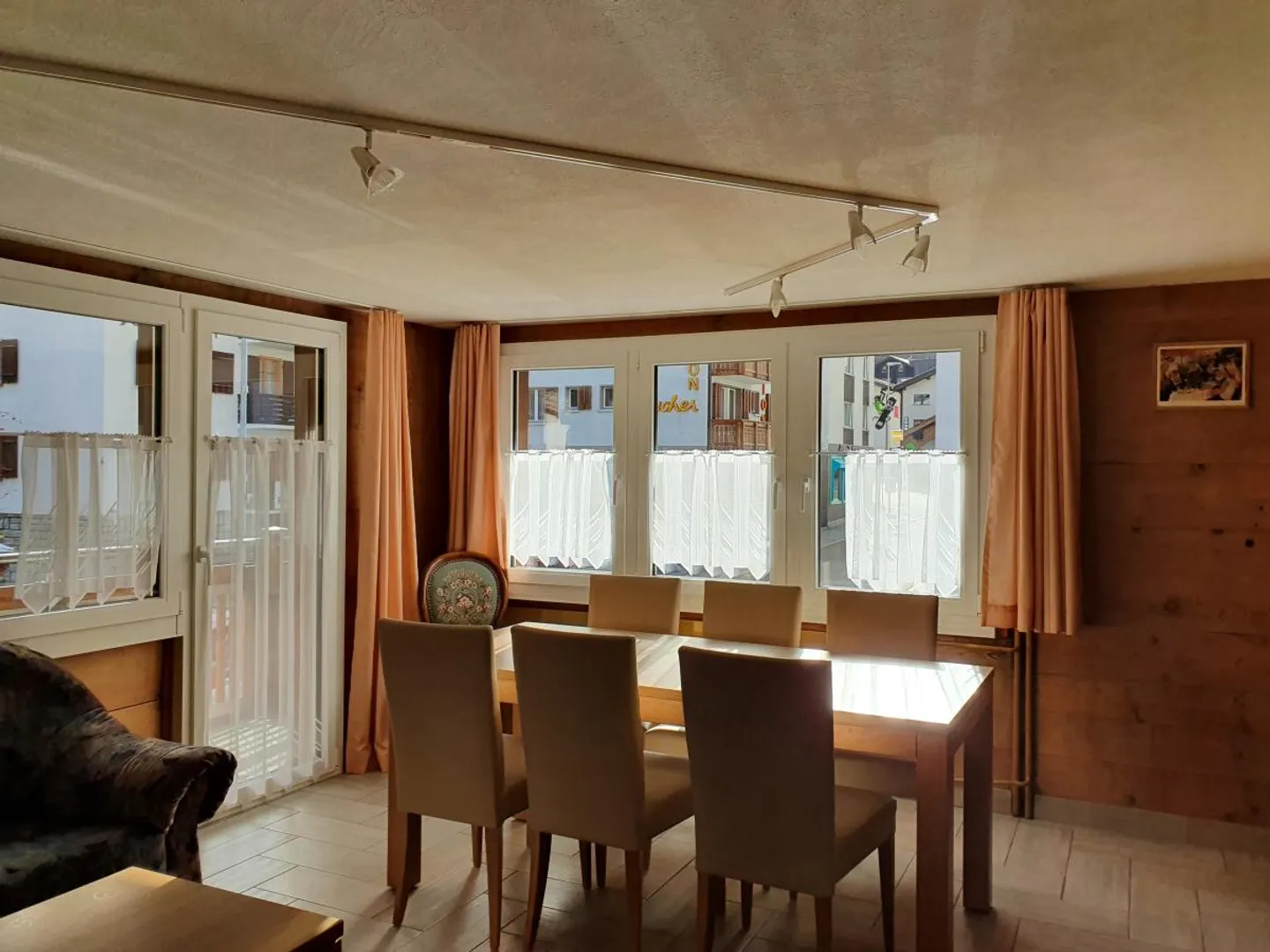 Attractive Return - Ideal for Airbnb! (ROI 4.7%) - Photo 2 of 5