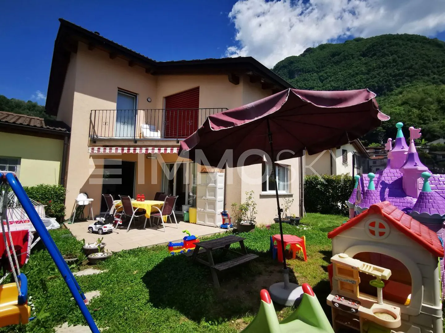 Maison délicieuse avec jardin, soleil et grands espaces pour votre belle famille - Photo 1 sur 5