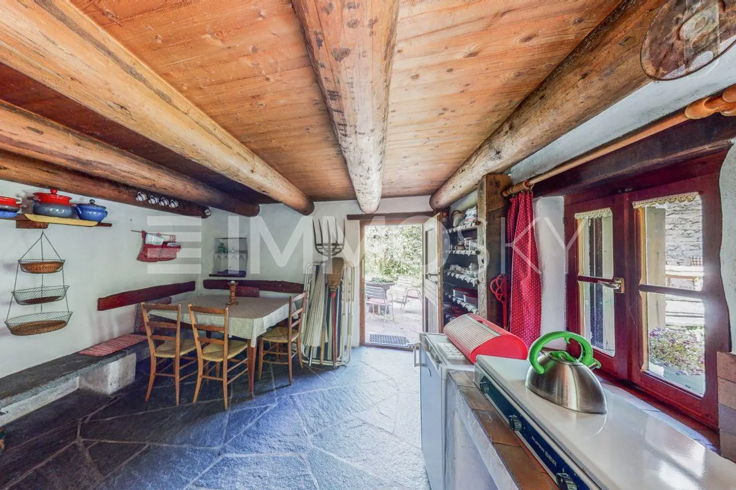 3 magnifiques maisons rustiques rénovées - revenus garantis - Photo 5 sur 5