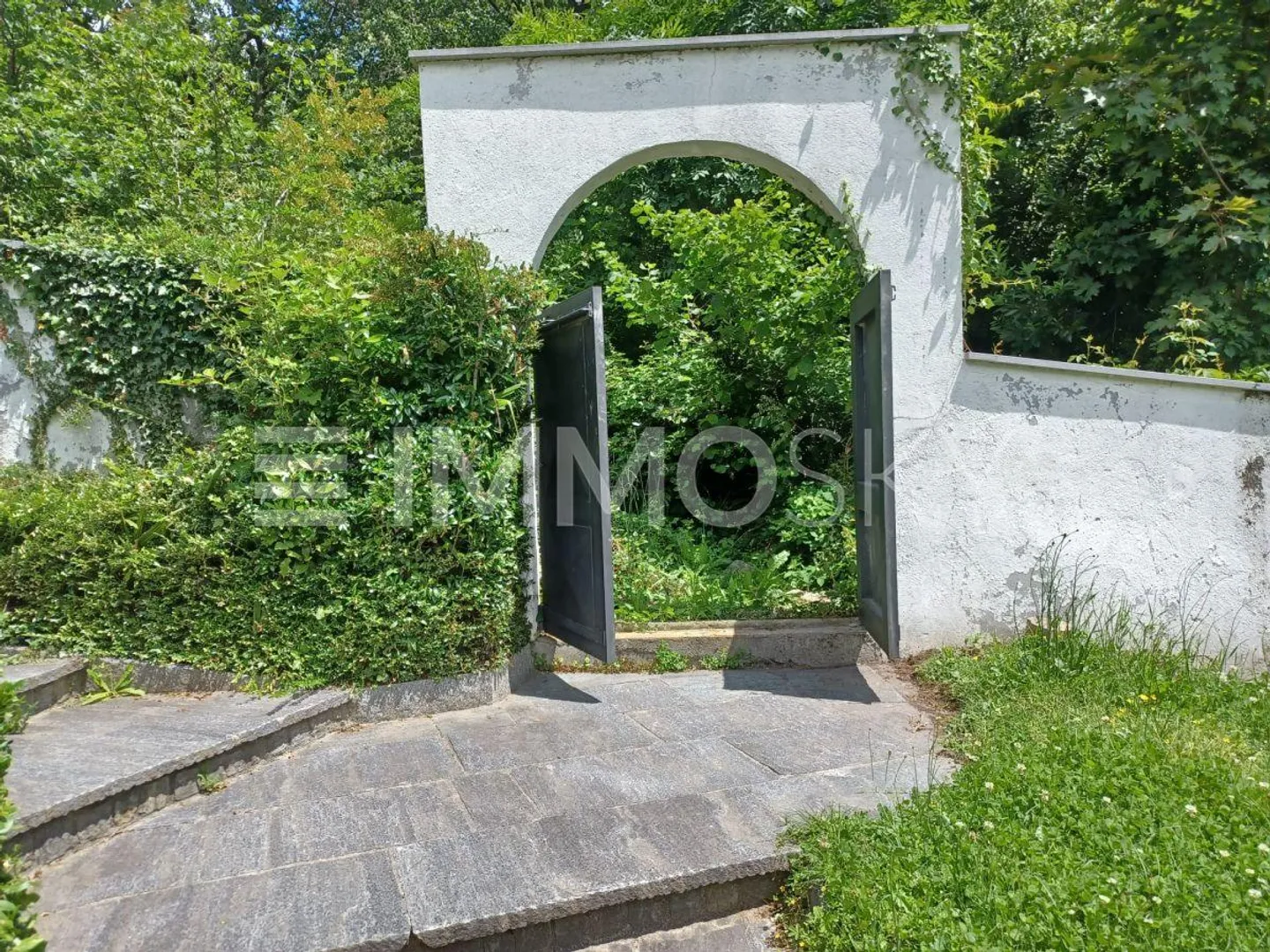 Grüner Rahmen perfekt für Ihre neue Villa - Foto 3 von 5