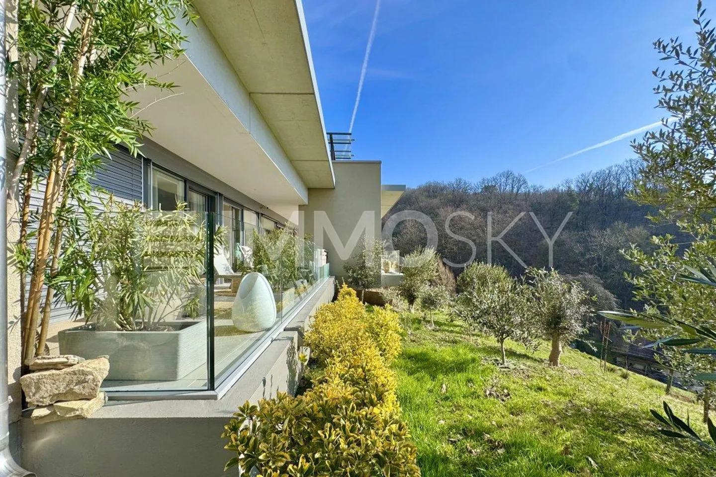 Appartement de Luxe avec Vue Lac - Photo 2 sur 5