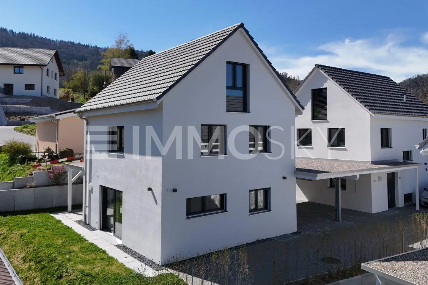 Une architecture intemporelle rencontre le plus haut confort de vie - Photo 1 sur 5