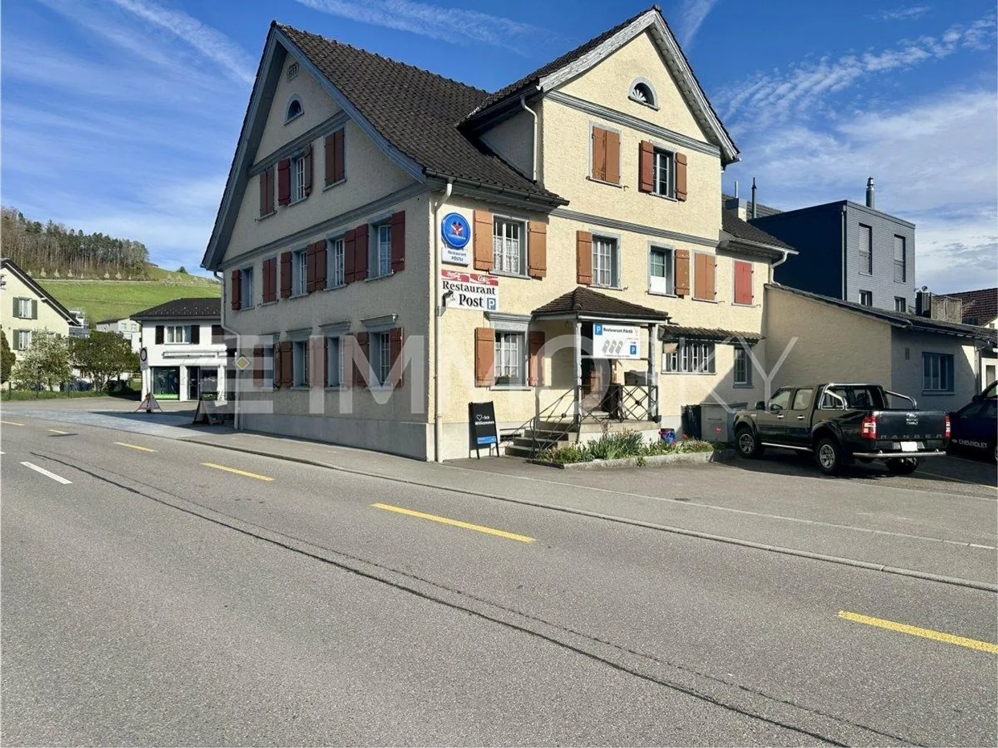 Solid Investment: Income Property with Gastronomy - 6.6% - Photo 5 of 5
