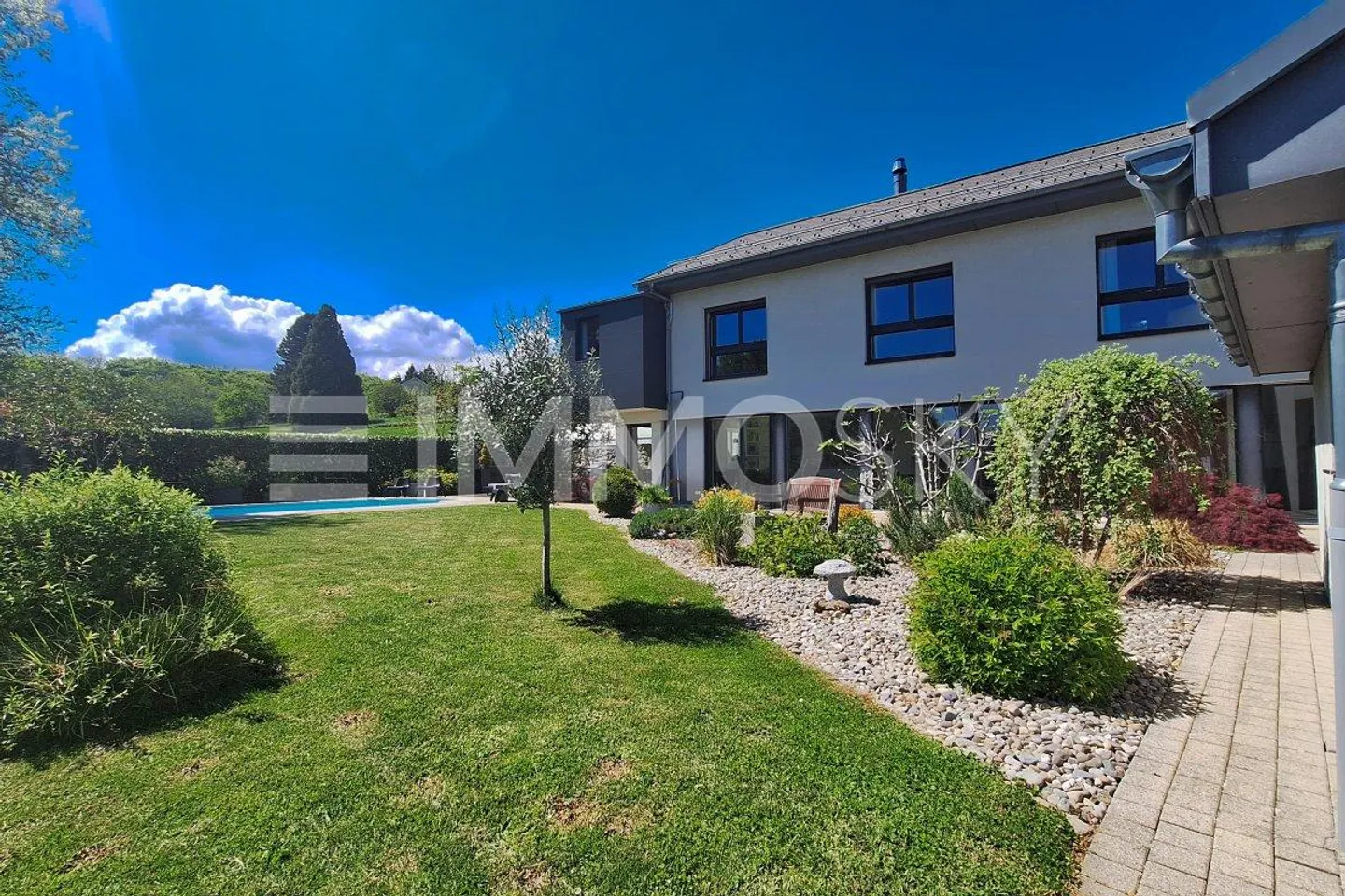 Casa indipendente di 11 stanze a Le Vaud! - Foto 2 di 5