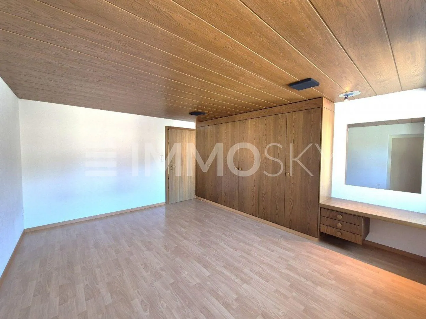 Ruhig. Stilvoll. Bezugsbereit.  Ihr neues Zuhause erwartet Sie - Foto 3 von 5