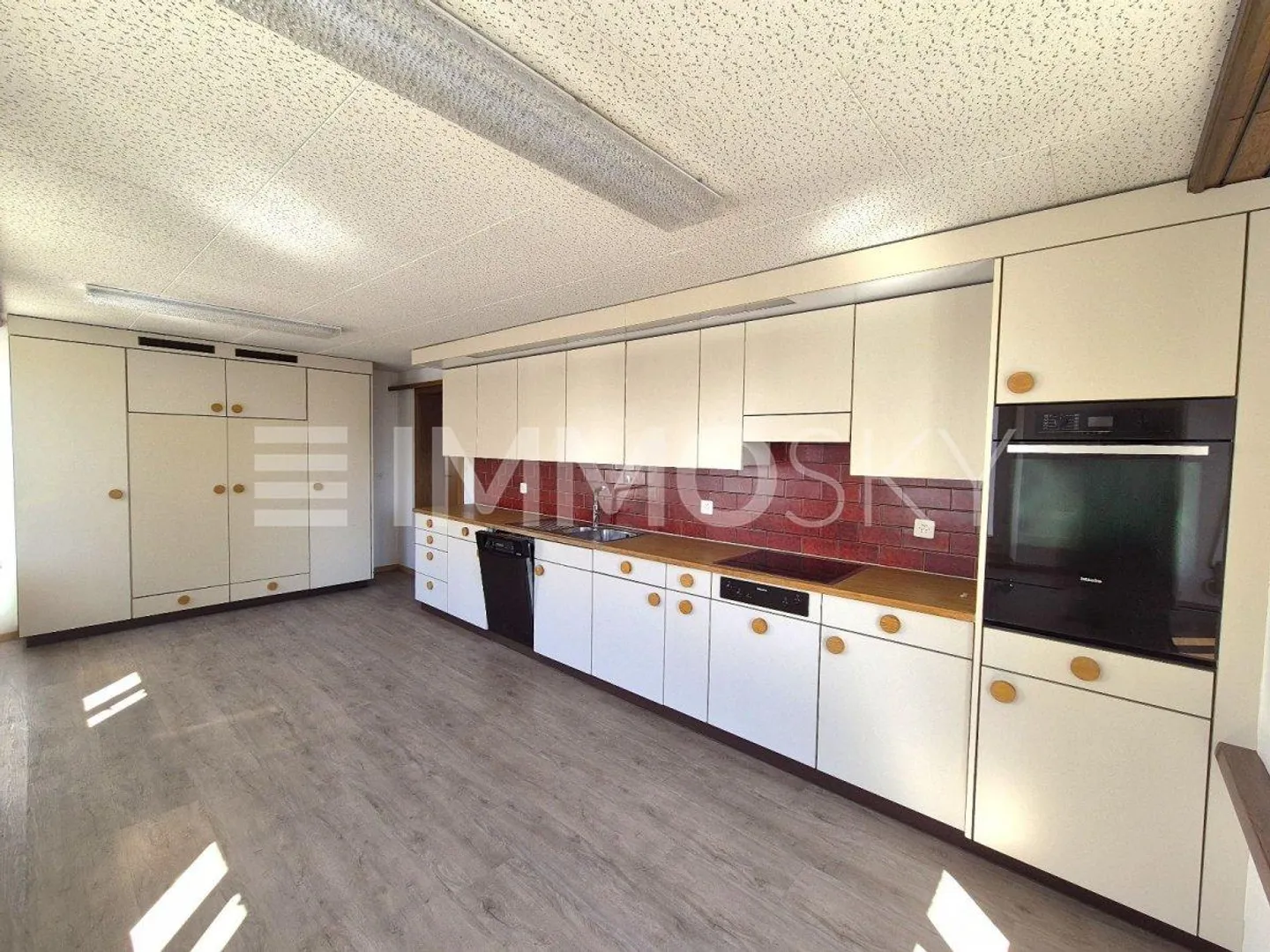 Ruhig. Stilvoll. Bezugsbereit.  Ihr neues Zuhause erwartet Sie - Foto 1 von 5