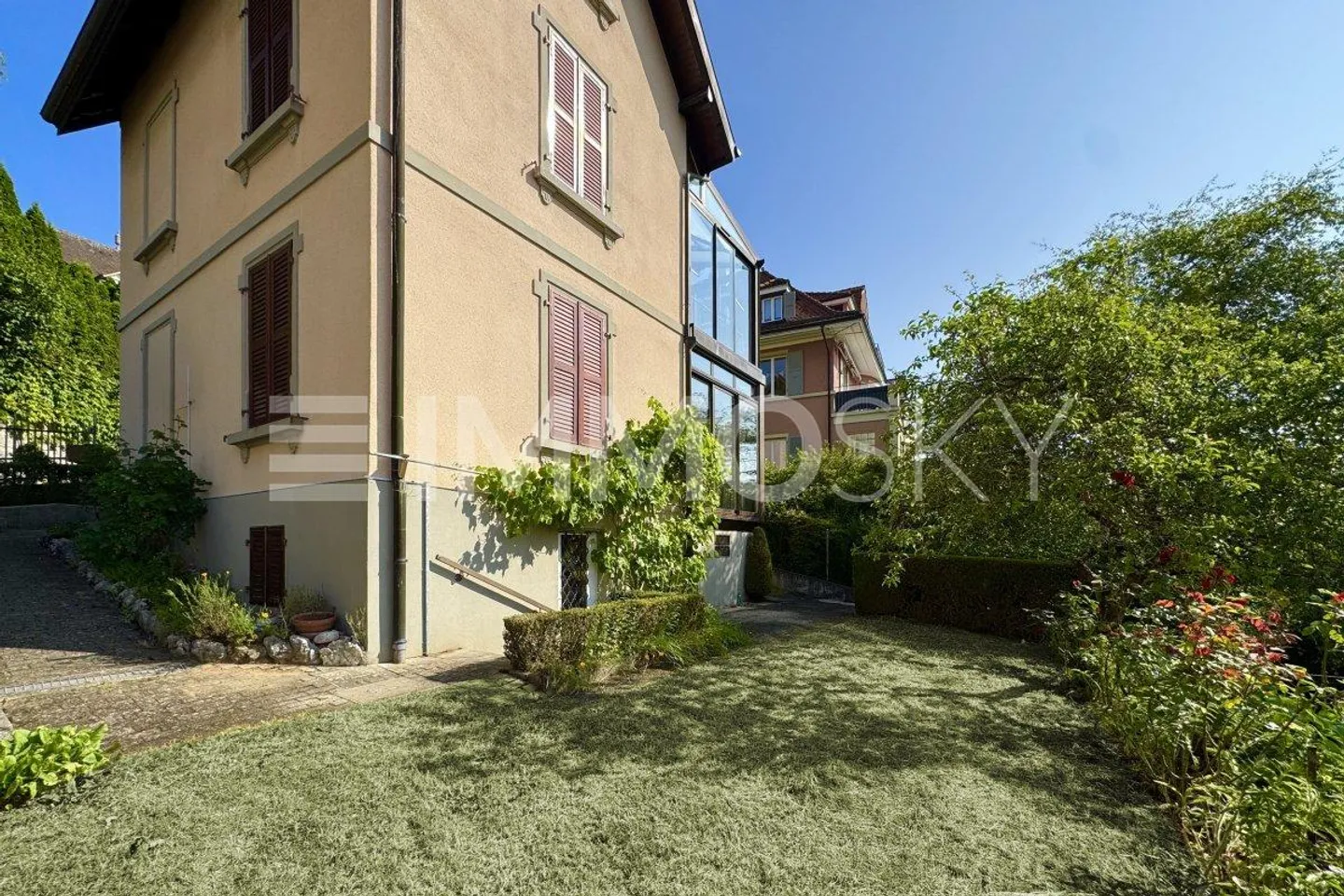 Magnifica casa indipendente con vista sulla città e sulle Alpi - Foto 2 di 5