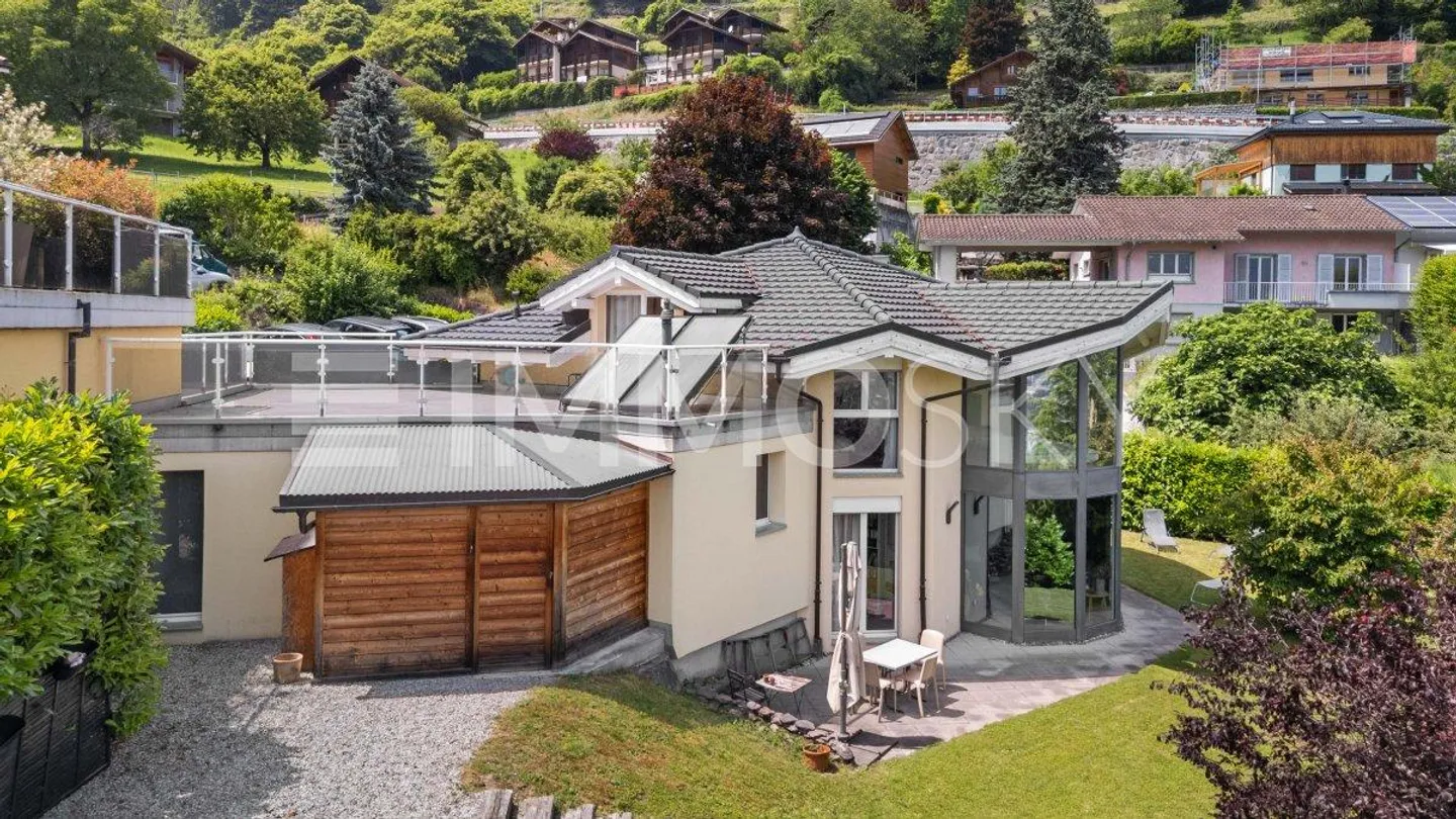 Wunderschönes 6,5-Zimmer-Haus mit atemberaubender Aussicht! - Foto 4 von 5