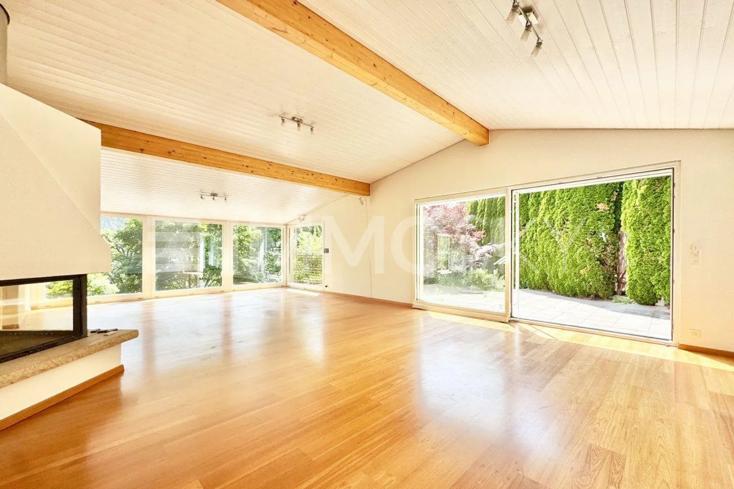Detached villa 5 minutes from Biel/Bienne - Photo 1 of 5
