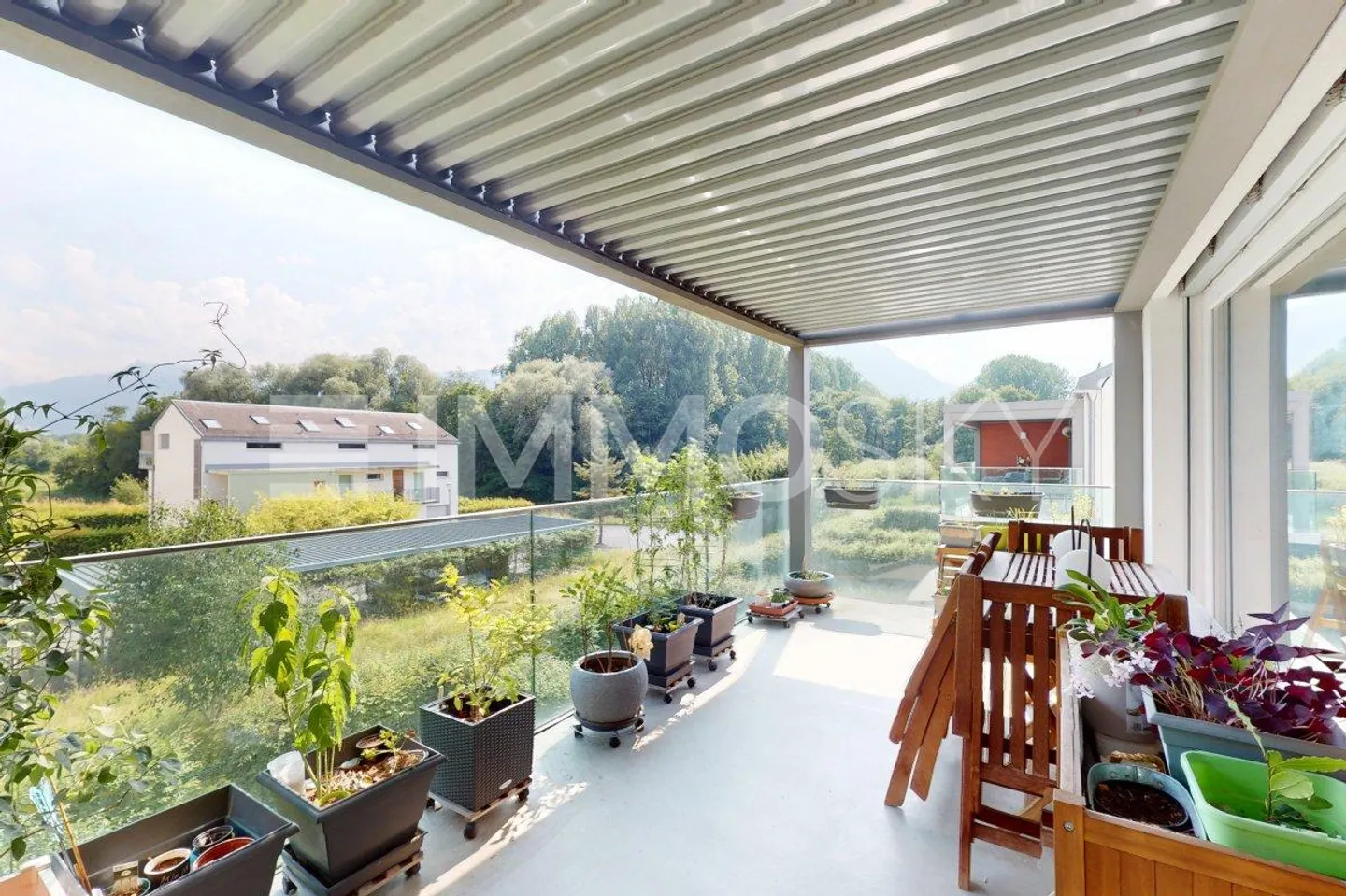 Modern 3.5 room duplex in Villeneuve, close to the lake - Photo 2 of 5
