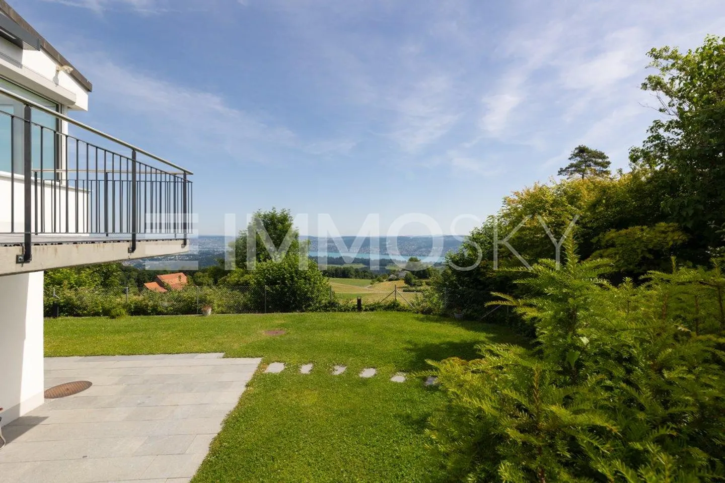 Haut au-dessus du lac - Deux demi-maisons, vue sans limites - Photo 3 sur 5