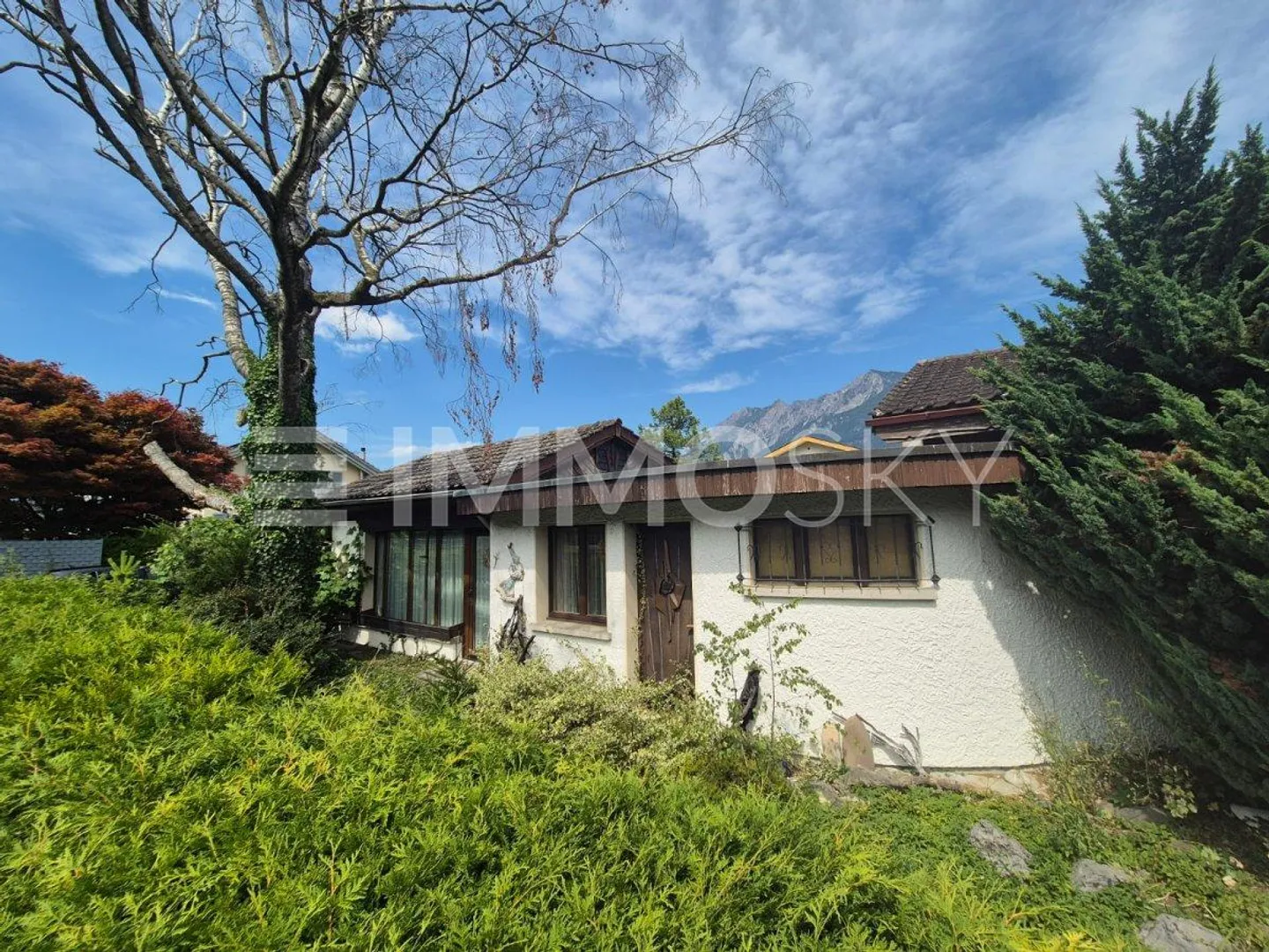 Versatile plot in a quiet residential area - Photo 3 of 3
