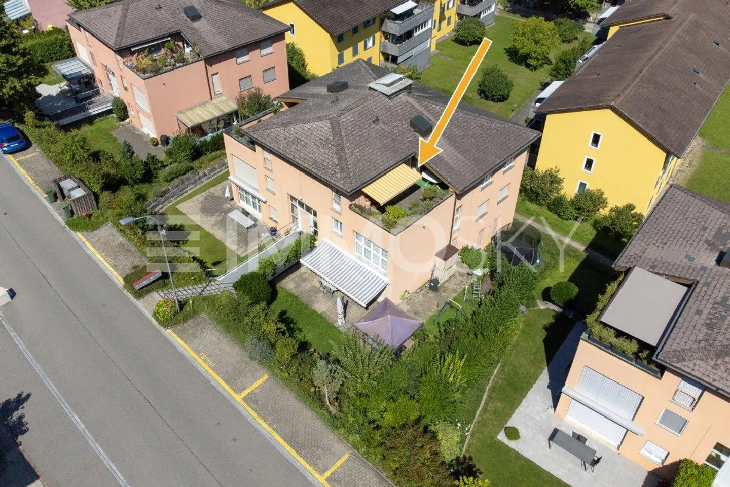 Find quiet and family-friendly living here! - Photo 2 of 5