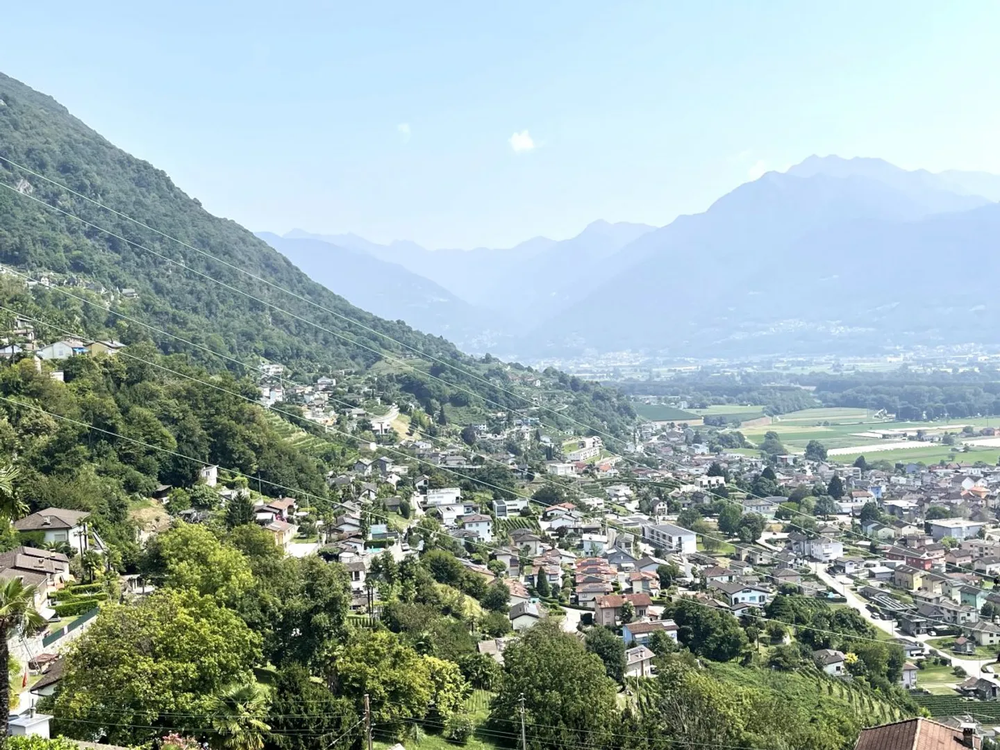 Terreno con vista imprendibile e soleggiamento ottimale - Foto 3 di 5