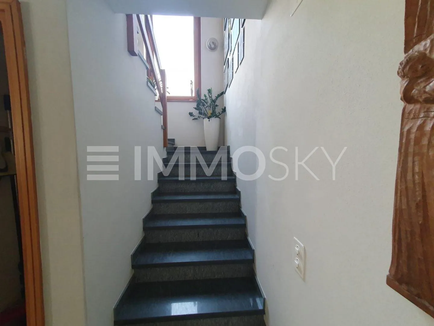 Casa indipendente con panorama montano e spazi allaperto - Foto 4 di 5