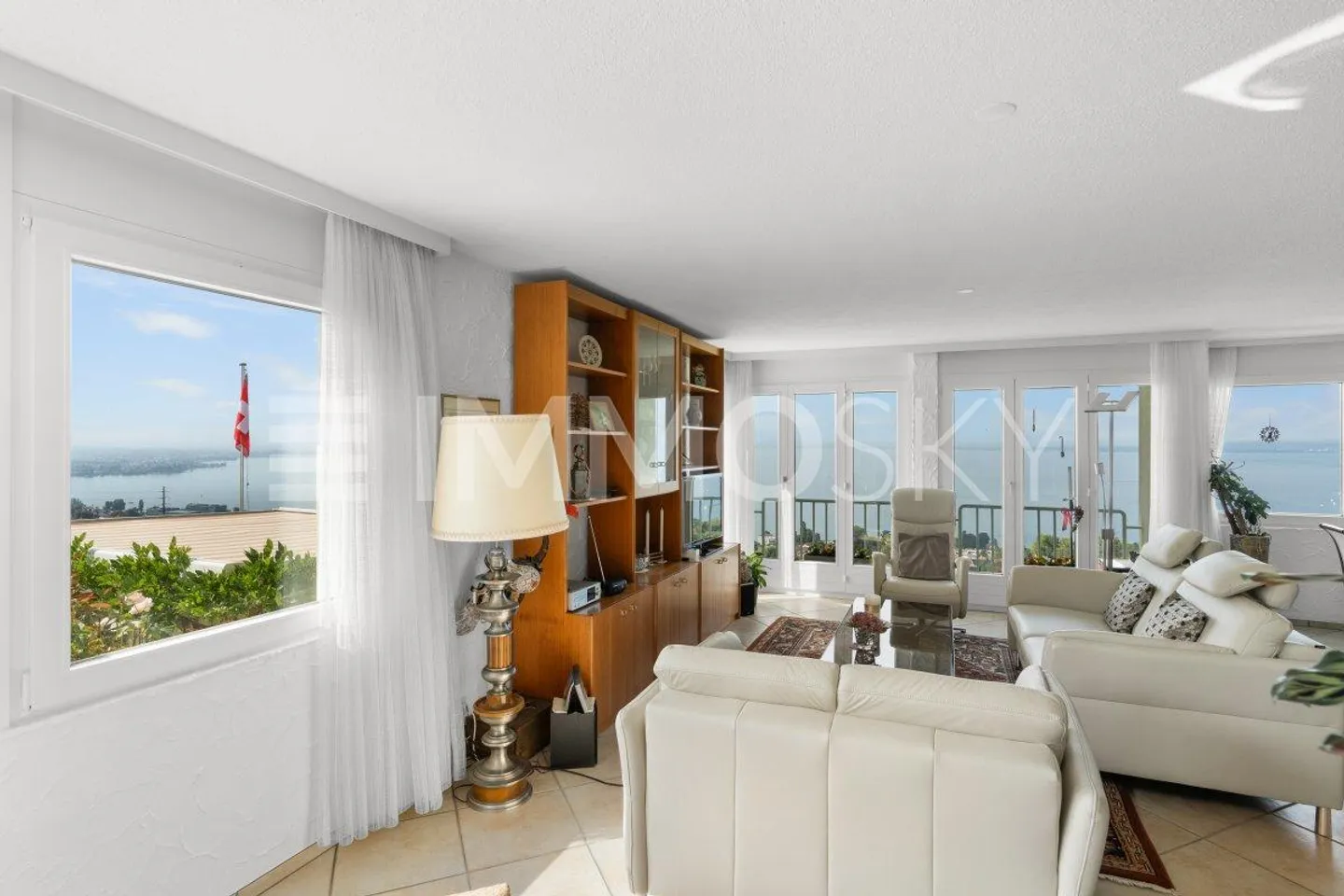 Here you will find panoramic lake views from every angle - Photo 1 of 5