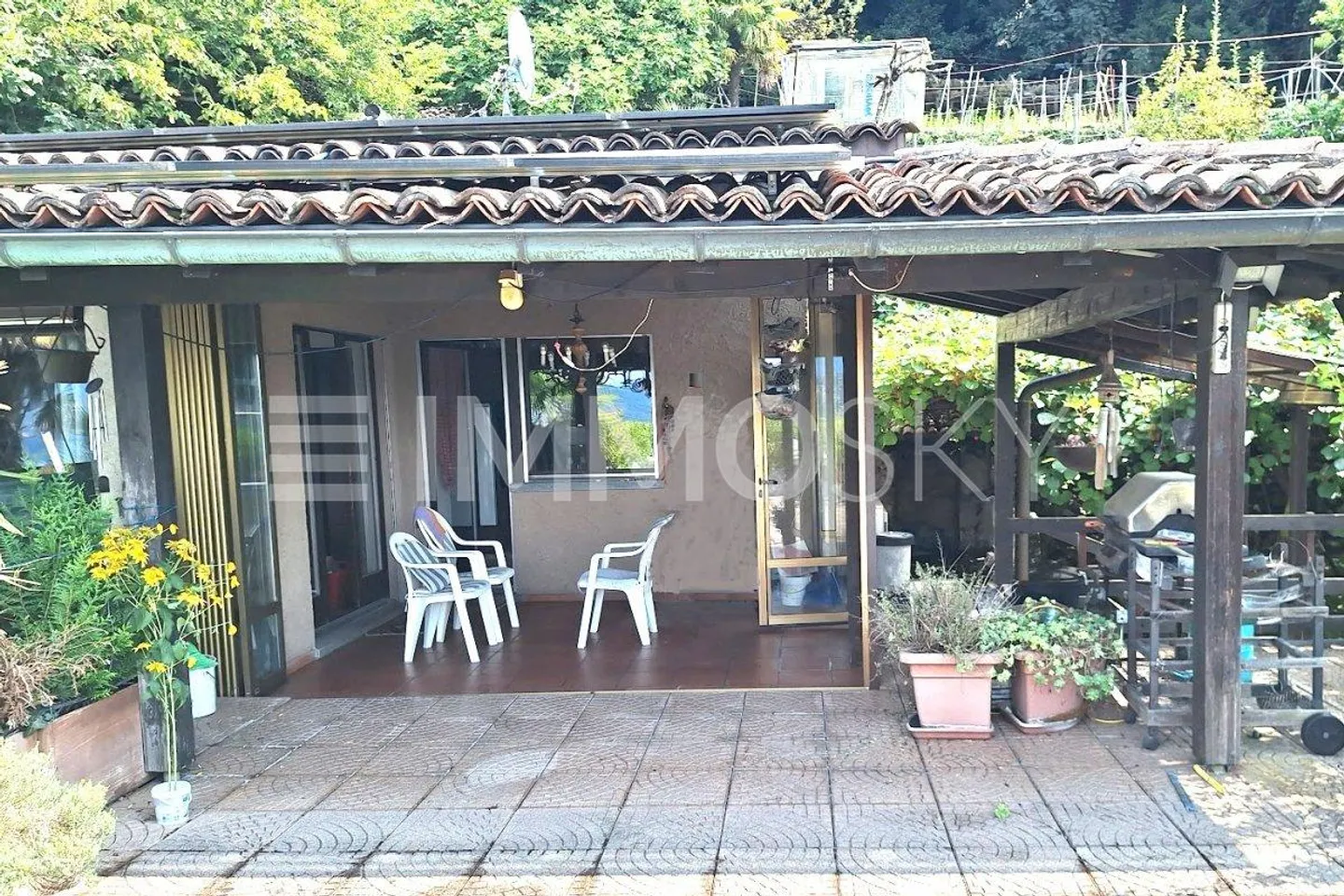 Schwimmbad, Garten und helle Räume - Foto 4 von 5