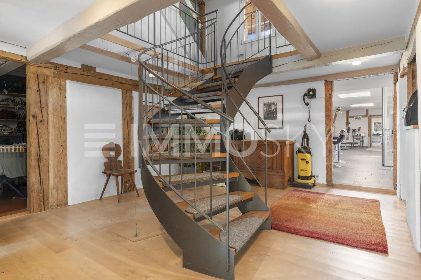 Unique property with beautiful apartment - Photo 5 of 5
