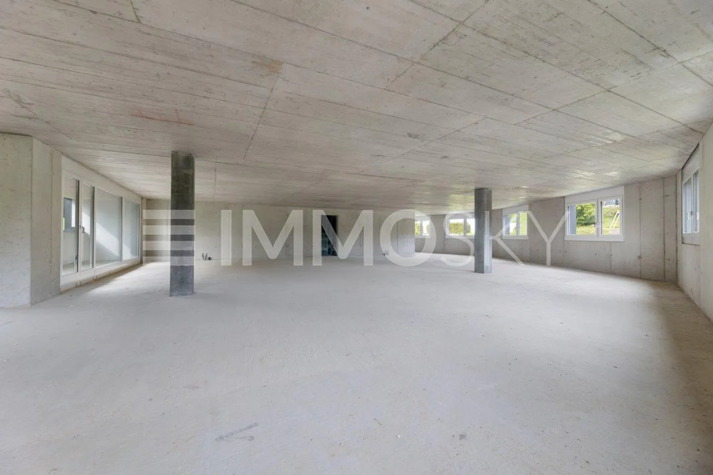 Spazio per idee: spazio commerciale in fase di costruzione con ascensore e ottima connessione - Foto 4 di 5