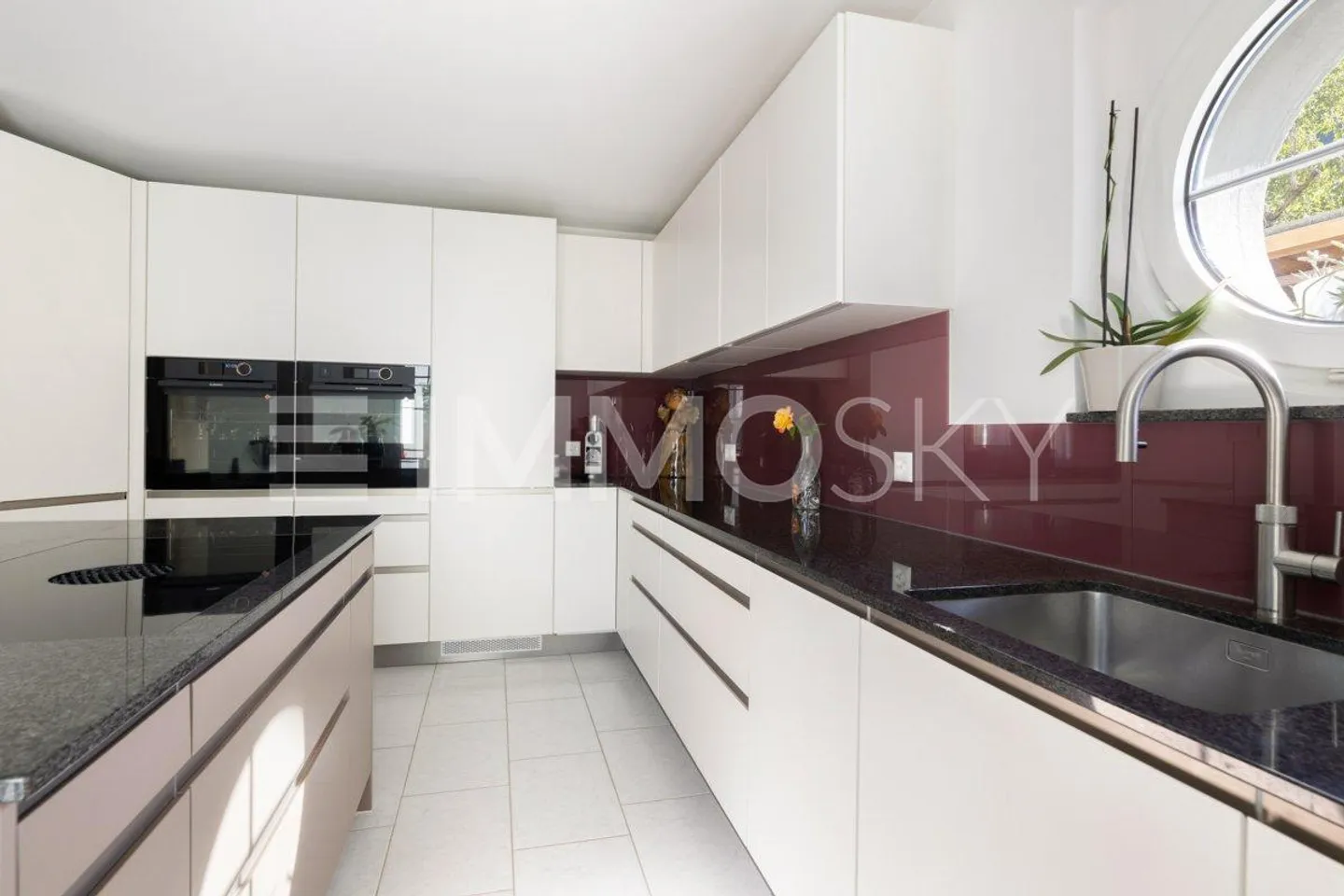 Over 260m2 at your disposal - Oasis of well-being in a quiet location - Photo 5 of 5