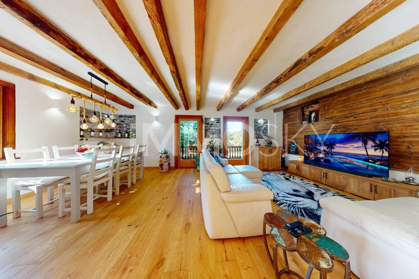 Casa ristrutturata di 4.5 stanze a Flanthey VS - Foto 1 di 5