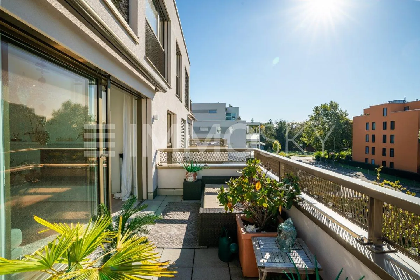 Ruhiges Wohnquartier mit Platz und die Stadt zum greifen nah - Photo 1 of 5