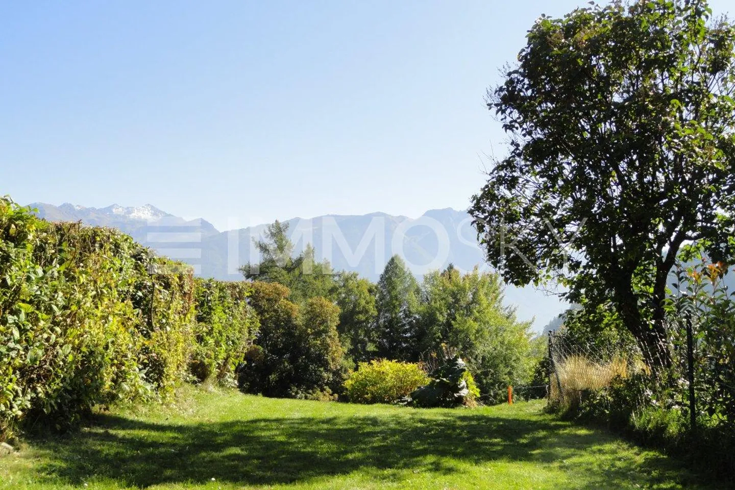 Magnificent family chalet with 5.5 rooms - Photo 1 of 5