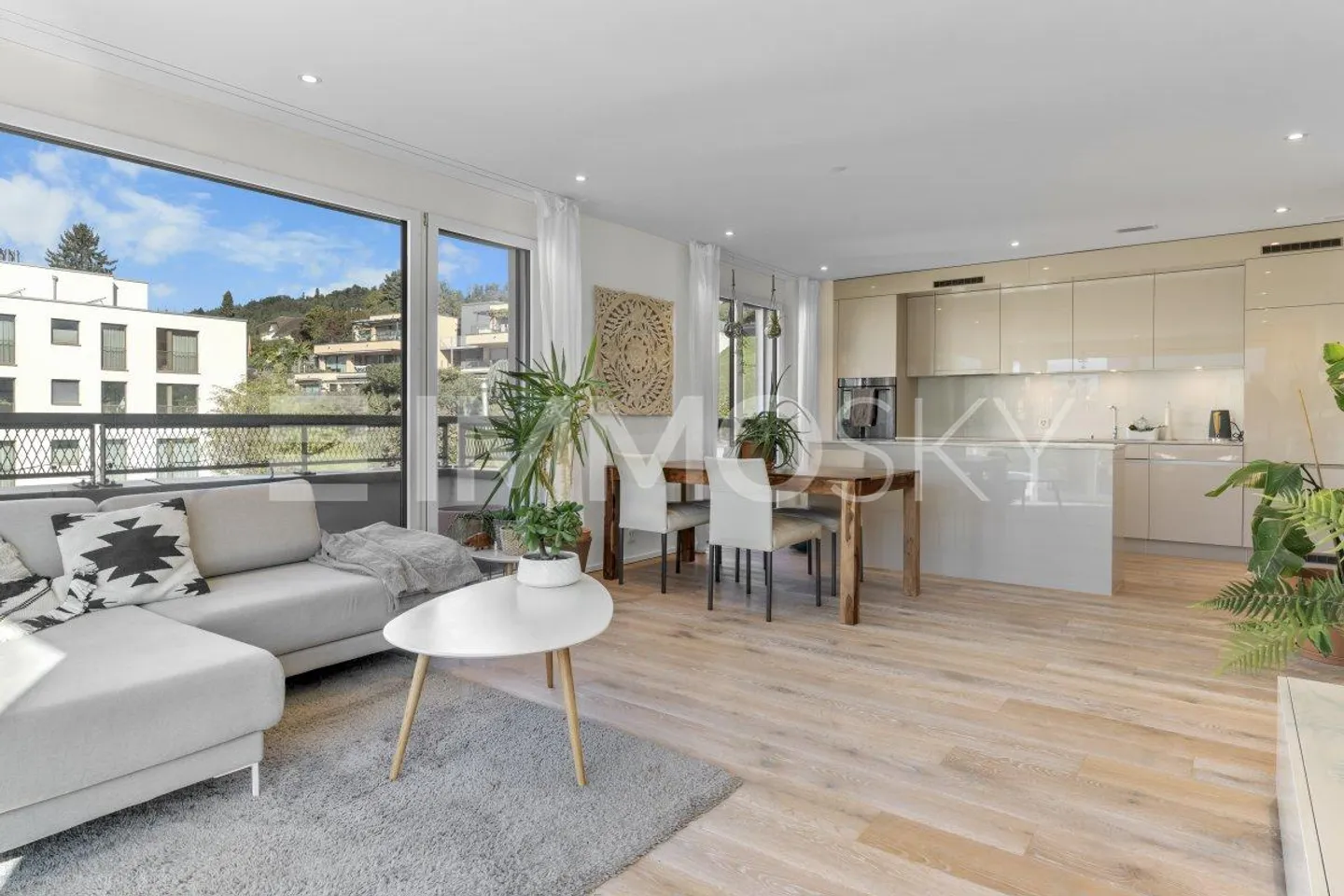 Moderne, bien entretenue dans un emplacement de choix, que pourriez-vous vouloir de plus ? - Photo 2 sur 5