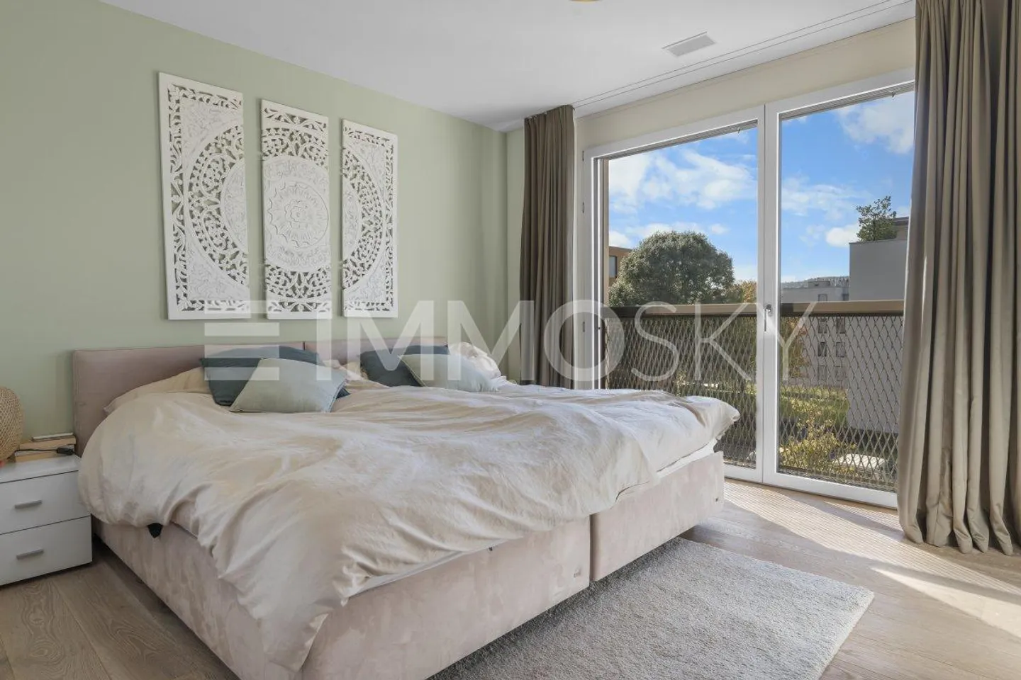 Ruhiges Wohnquartier mit Platz und die Stadt zum greifen nah - Photo 2 of 5