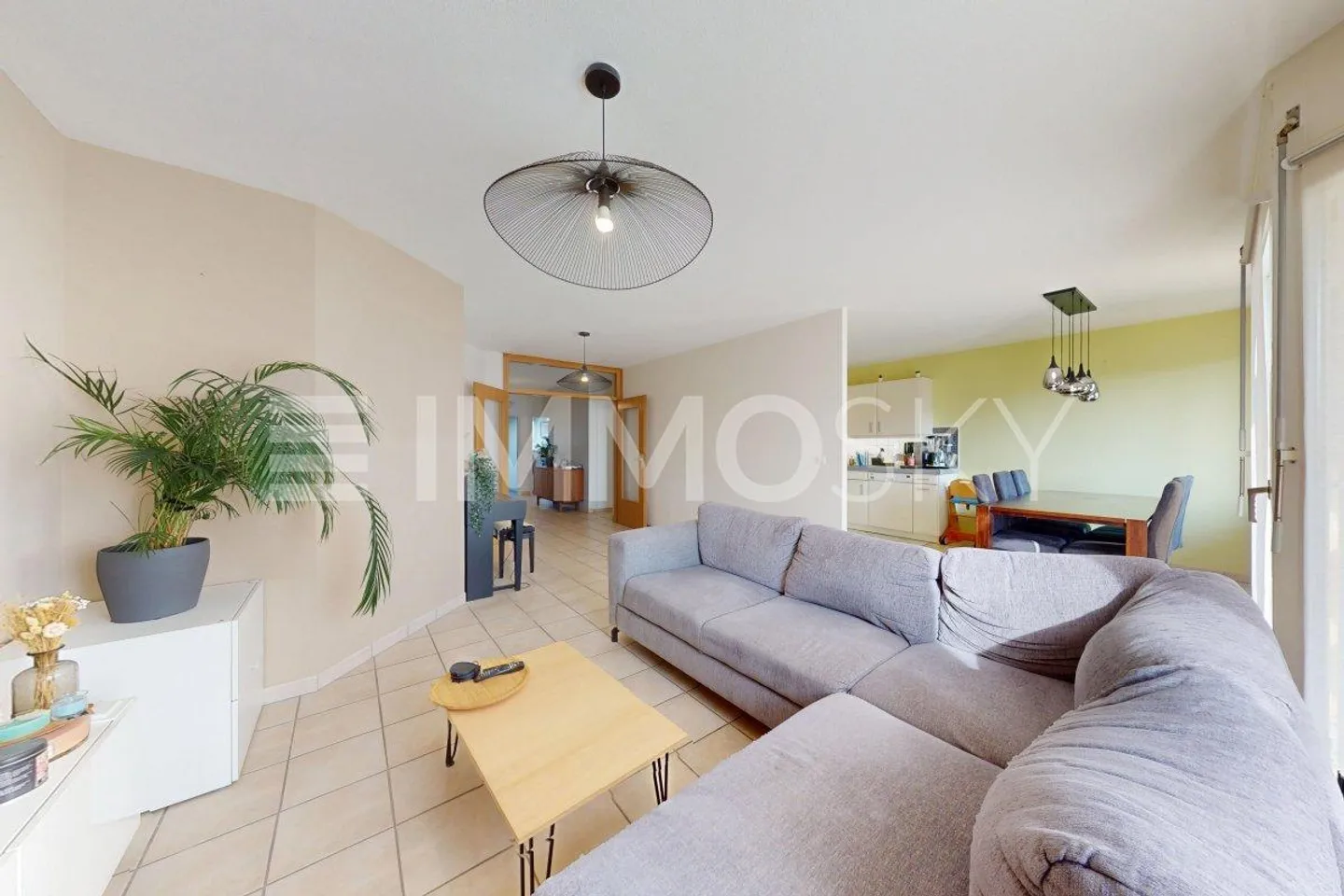 4-room apartment crossing near the center and the Rhône - Photo 1 of 5