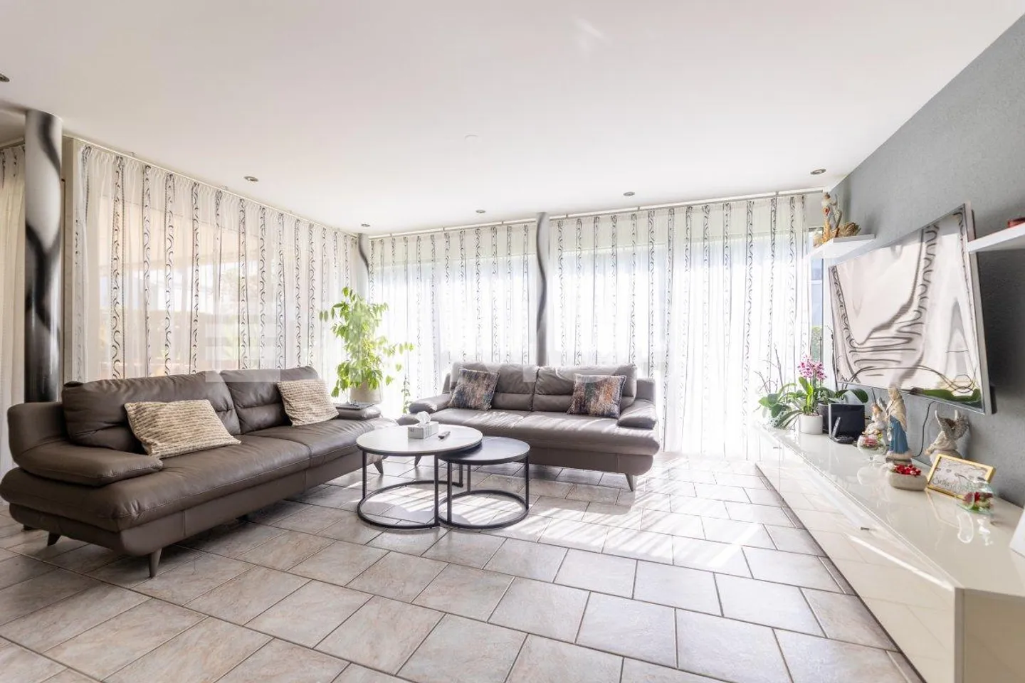 Great Garden Dream with Plenty of Space for Everyone - Photo 4 of 5