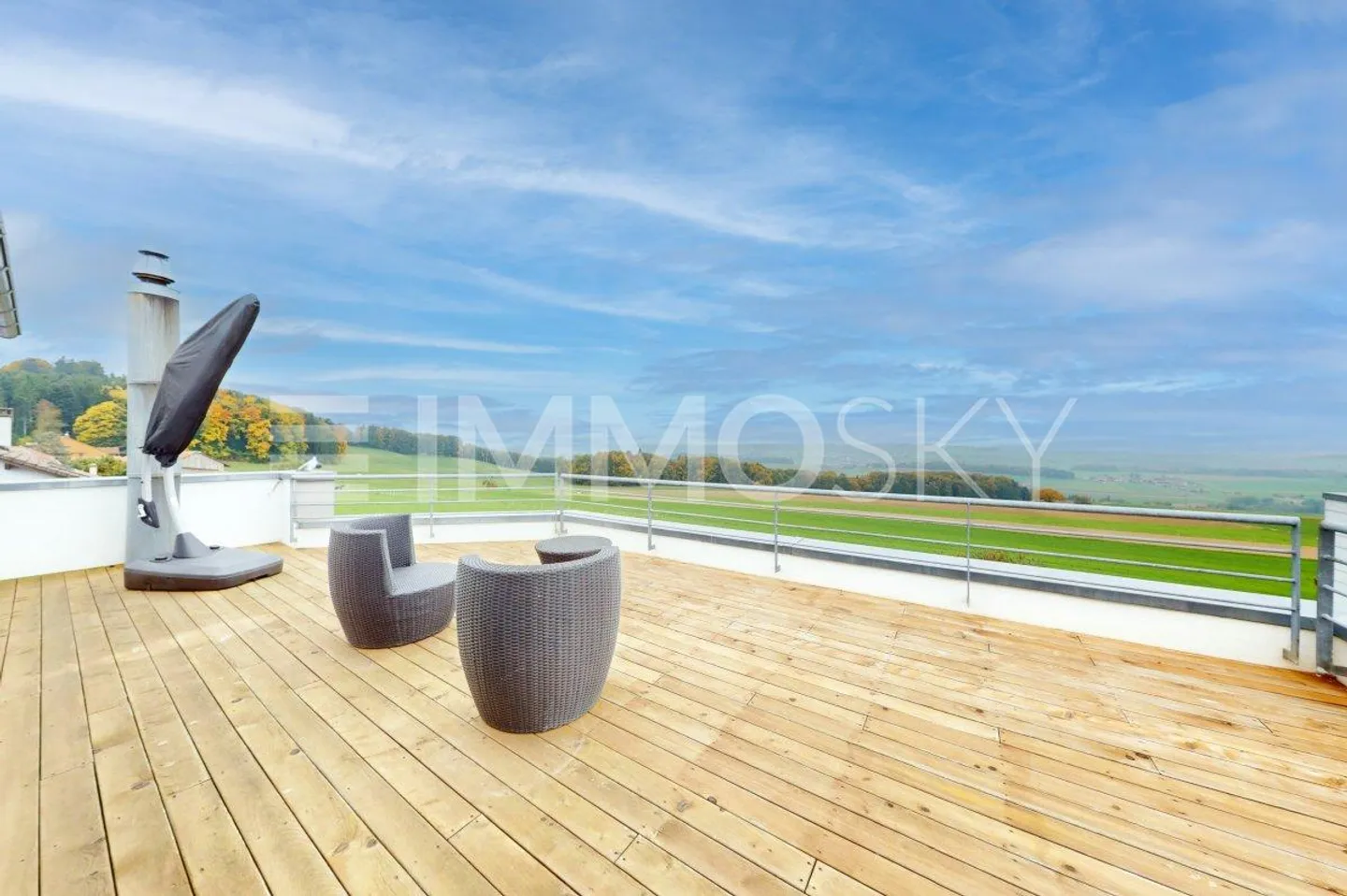 Spacious villa with a view, on the edge of agricultural land! - Photo 1 of 5