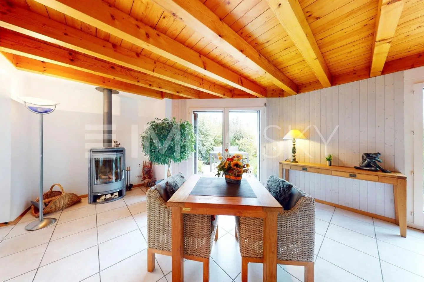 Spacious villa with a view, on the edge of agricultural land! - Photo 4 of 5