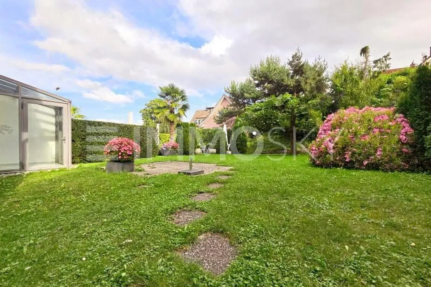 Where Elegance Meets the View of the Garden - Photo 4 of 5