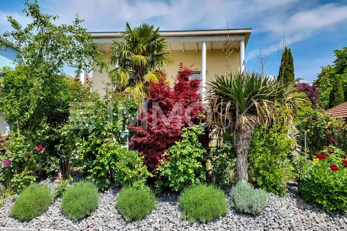 Entre le parfum des fleurs et la chaleur du cœur - un nid familial pour arriver - Photo 1 sur 5