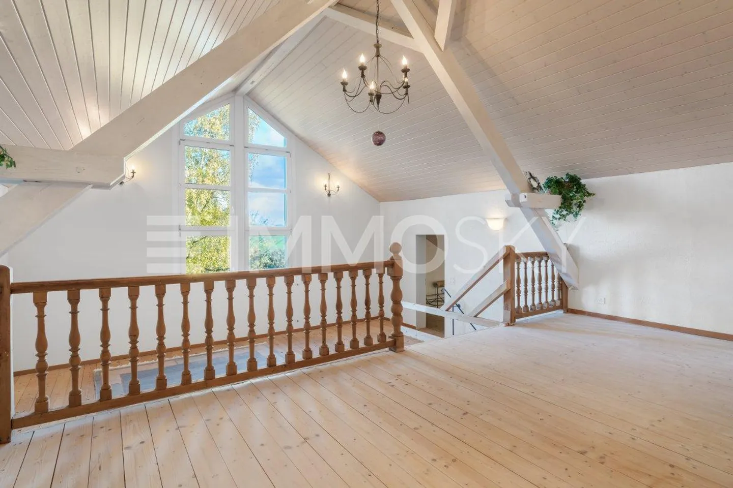 400m² usable area - garden over 900m² - here you can be creative! - Photo 2 of 5