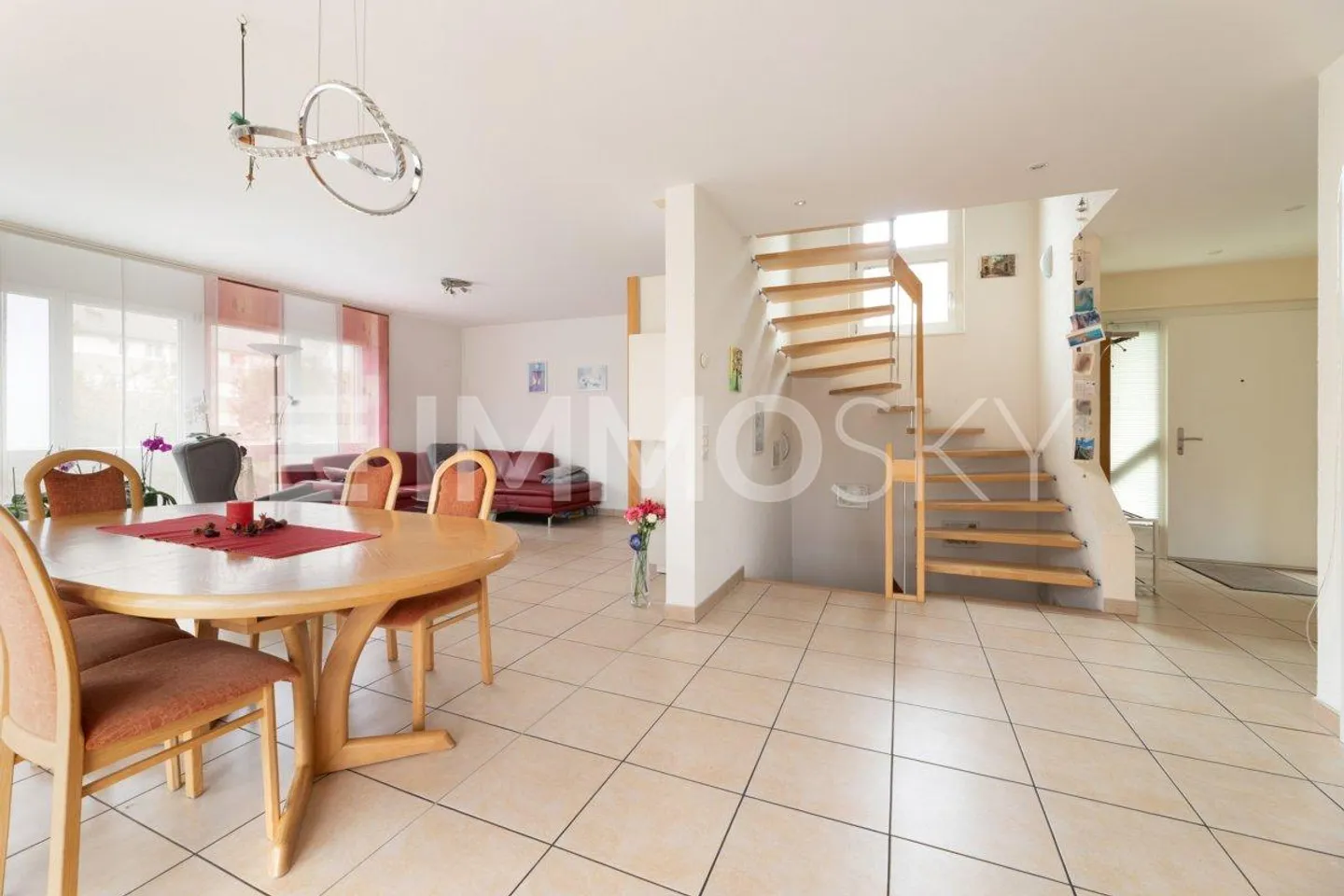 Entre le parfum des fleurs et la chaleur du cœur - un nid familial pour arriver - Photo 4 sur 5