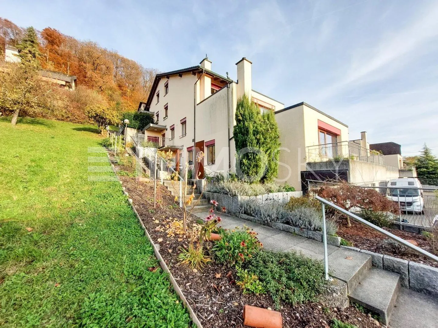 Familiennest mit nostalgischem Charme und schöner Fernsicht - Foto 1 von 5