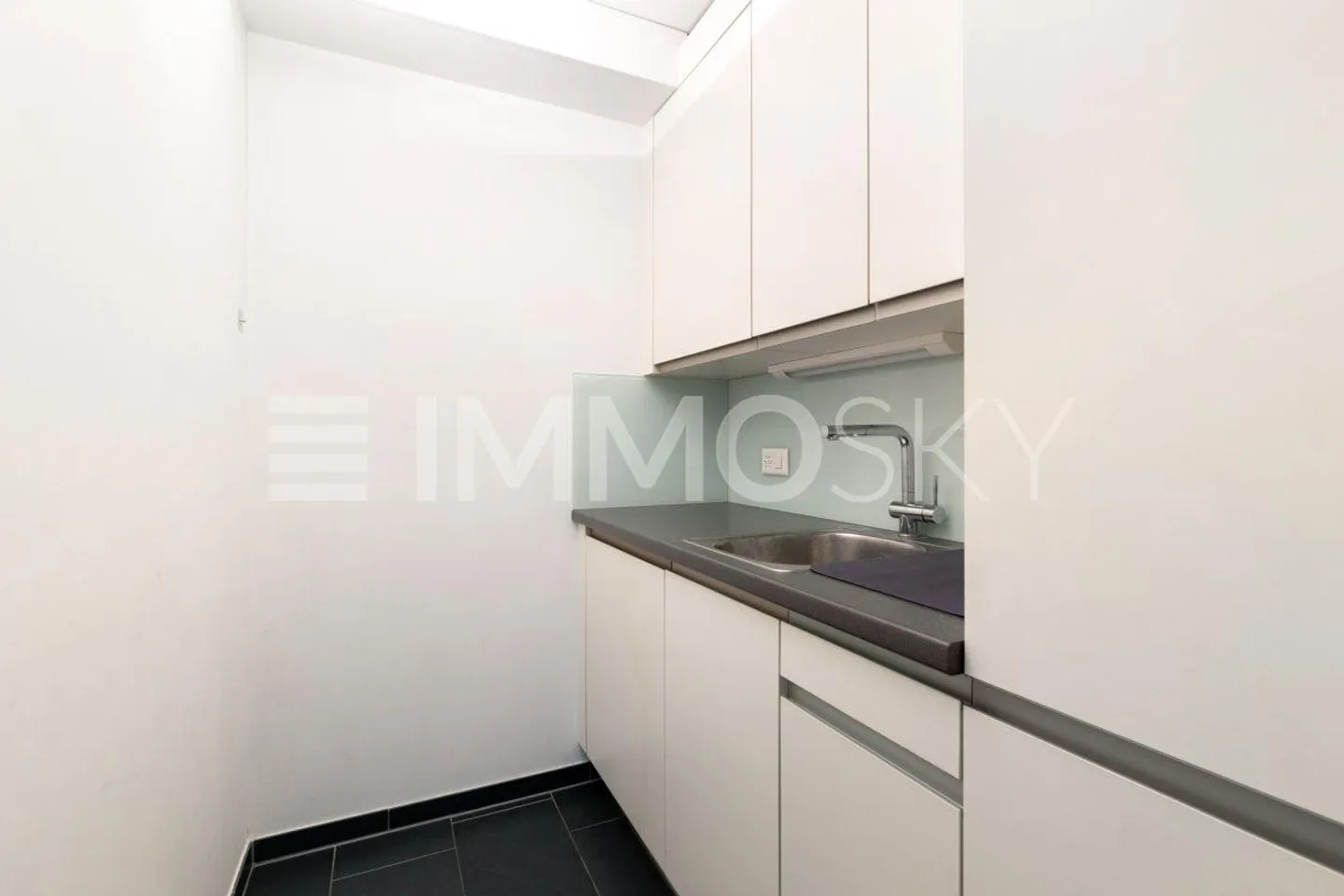 Exclusive and Central: Your Business Location at Lake Constance - Photo 5 of 5